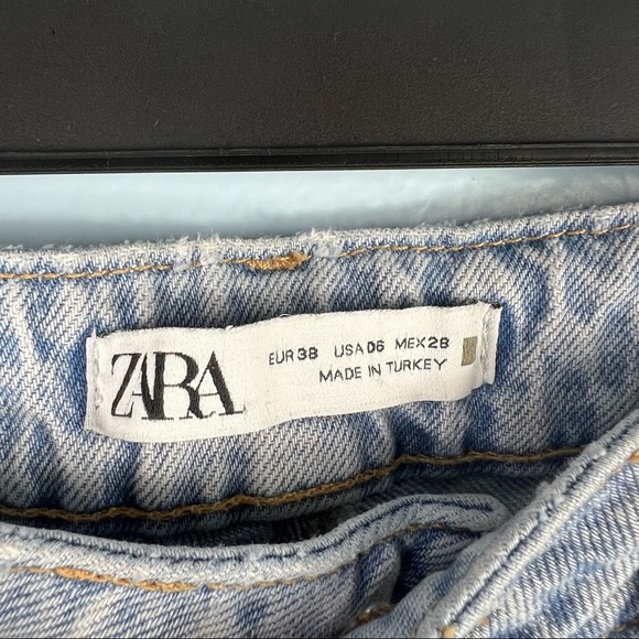 ZARA Jeans Womens Size 6 High Waist Distressed Light Wash Denim Raw Hem Straight - Picture 7 of 7
